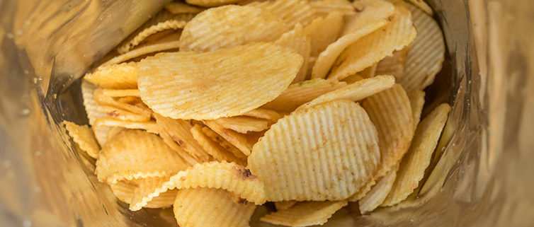 https://www.onsitegas.com/wp-content/uploads/2018/02/why-are-potato-chip-bags-filled-with-air-1-754x321.jpg